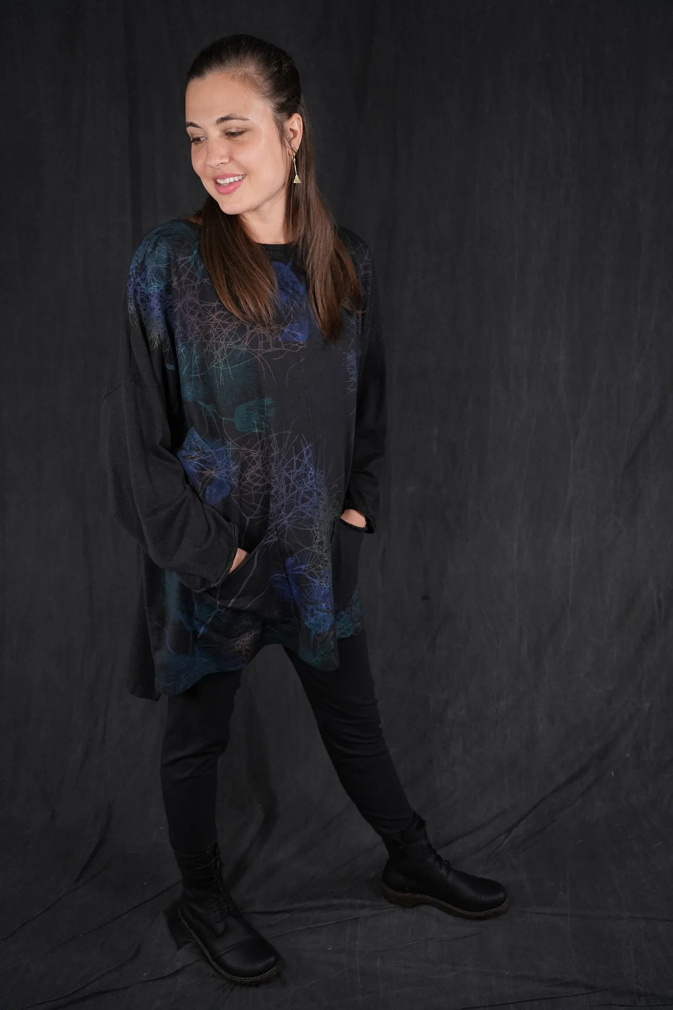 1585 Oversized Cabin Pullover Black-P