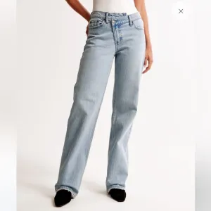 Abercrombie &amp; Fitch Low Rise Baggy Denim Jeans Size 0 Regular