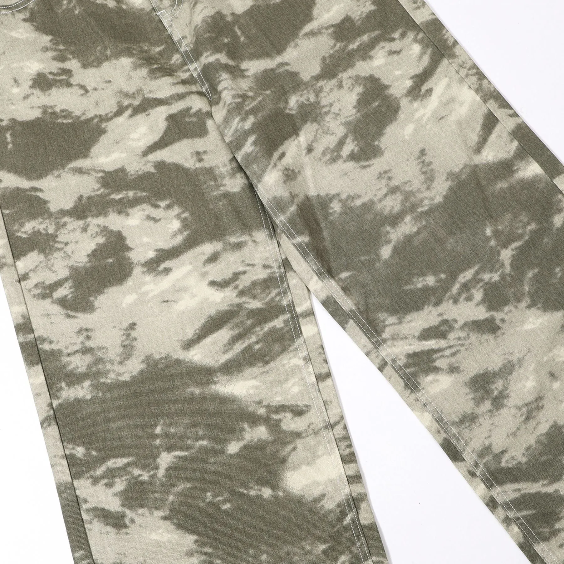Baggy Fit Camouflage Jeans