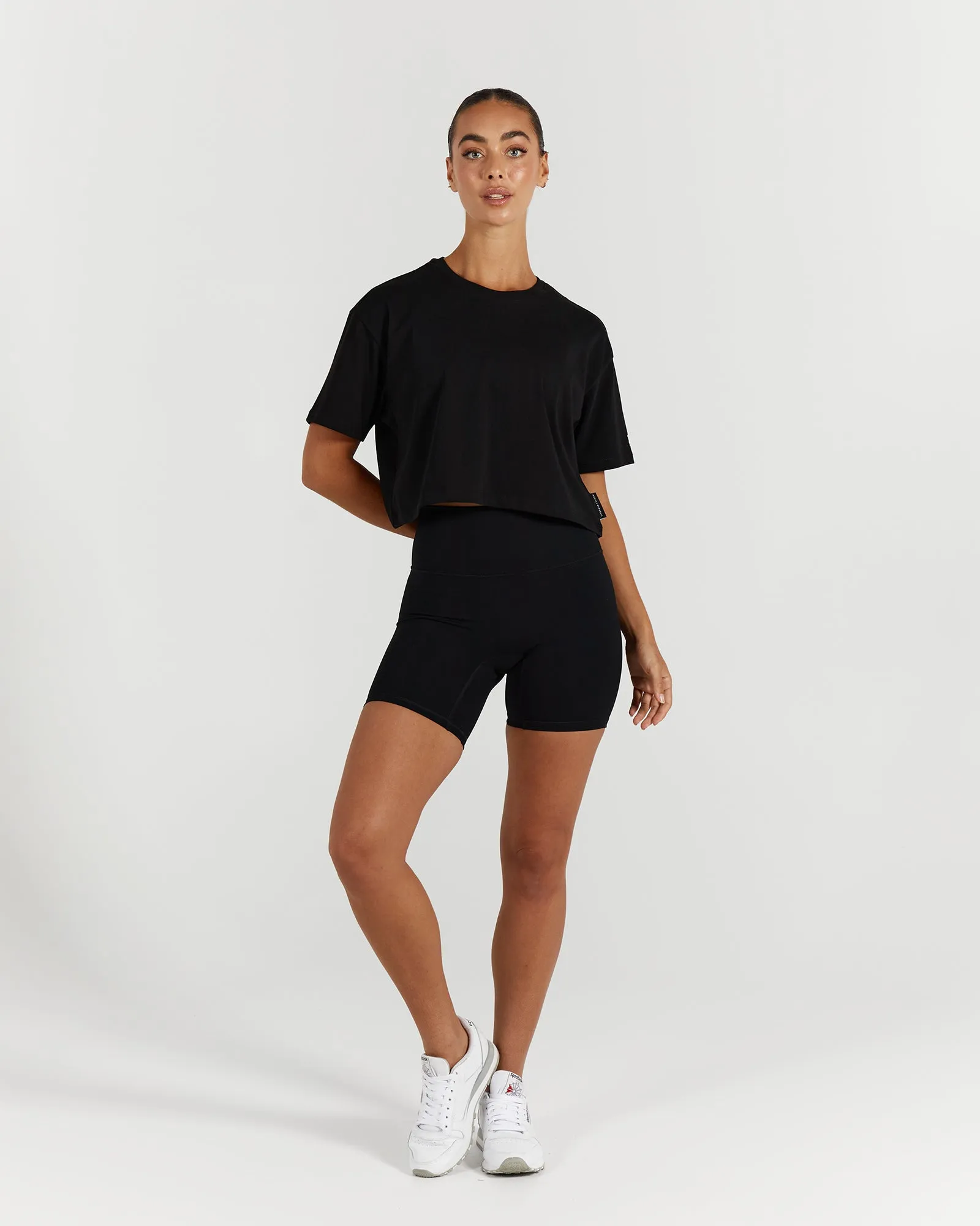 BASE CROP TEE - BLACK