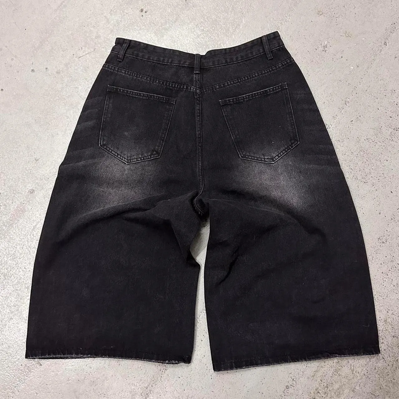 BLACK FADE SHORTS