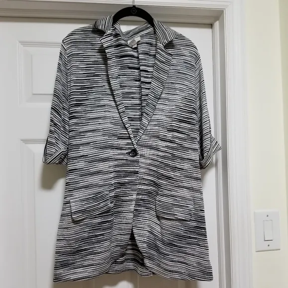Chico's black n white tunic cardigan sz 8 10 12