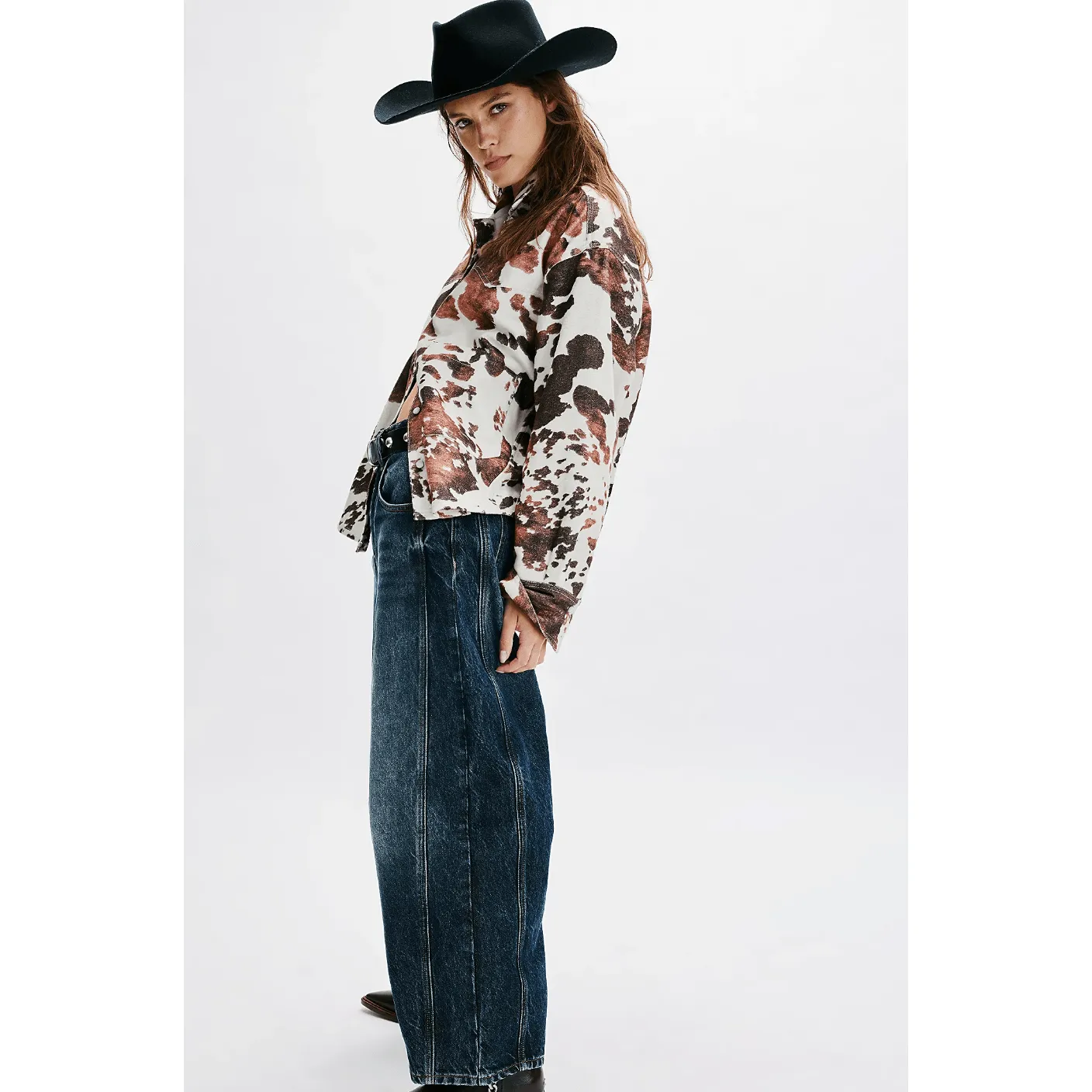 Good Luck Mid-Rise Barrel Jeans