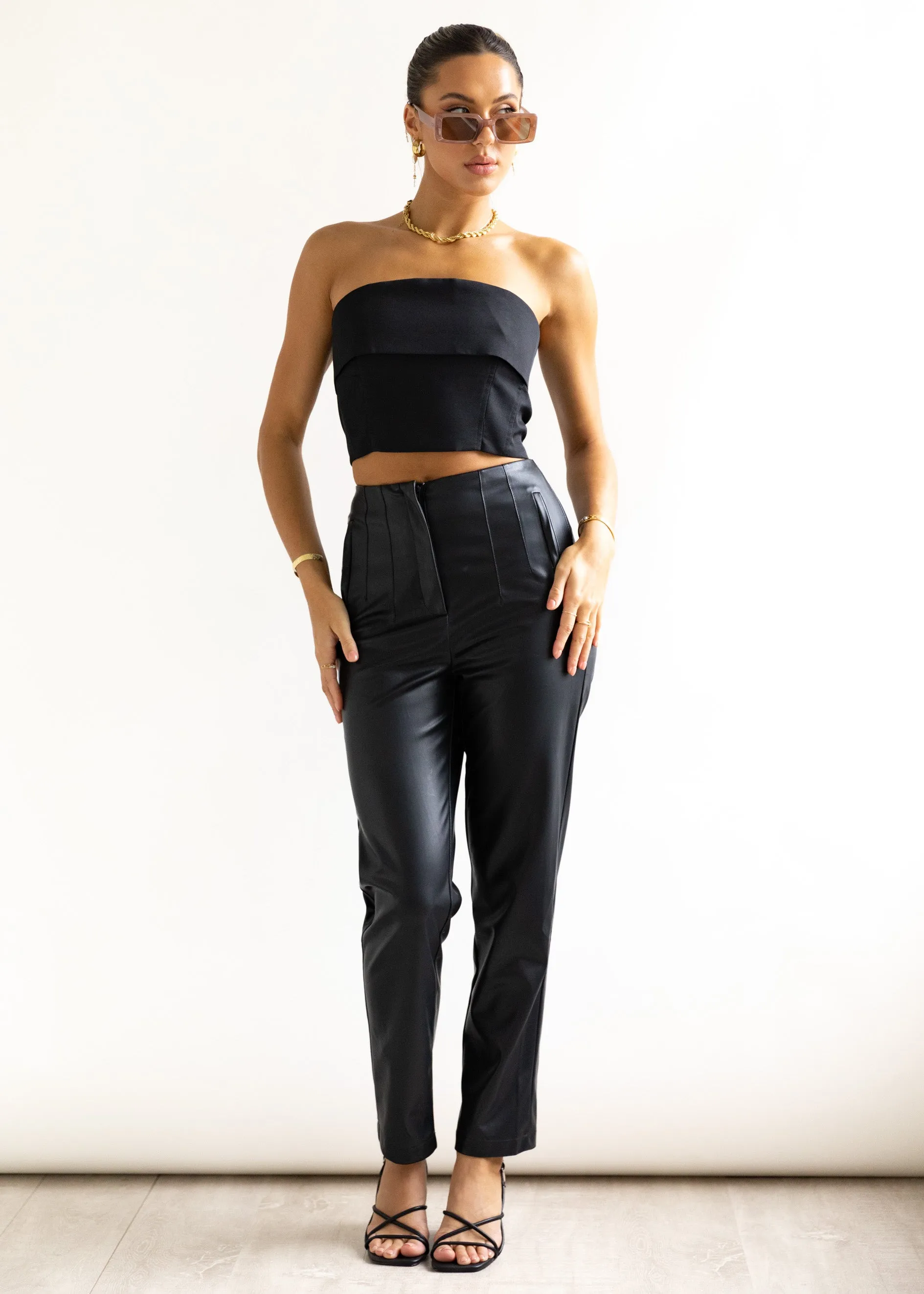 Jossy Strapless Crop - Black
