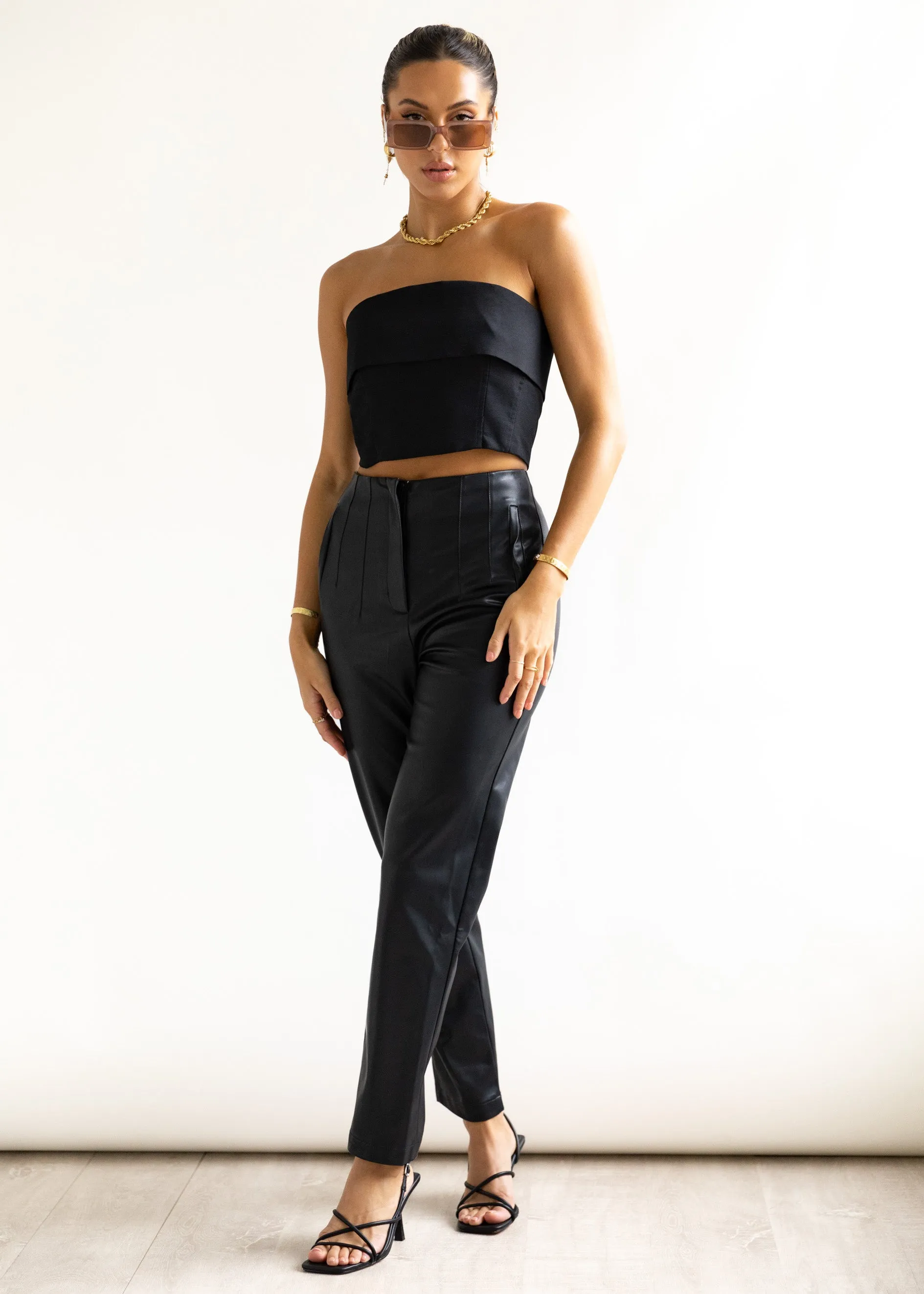 Jossy Strapless Crop - Black