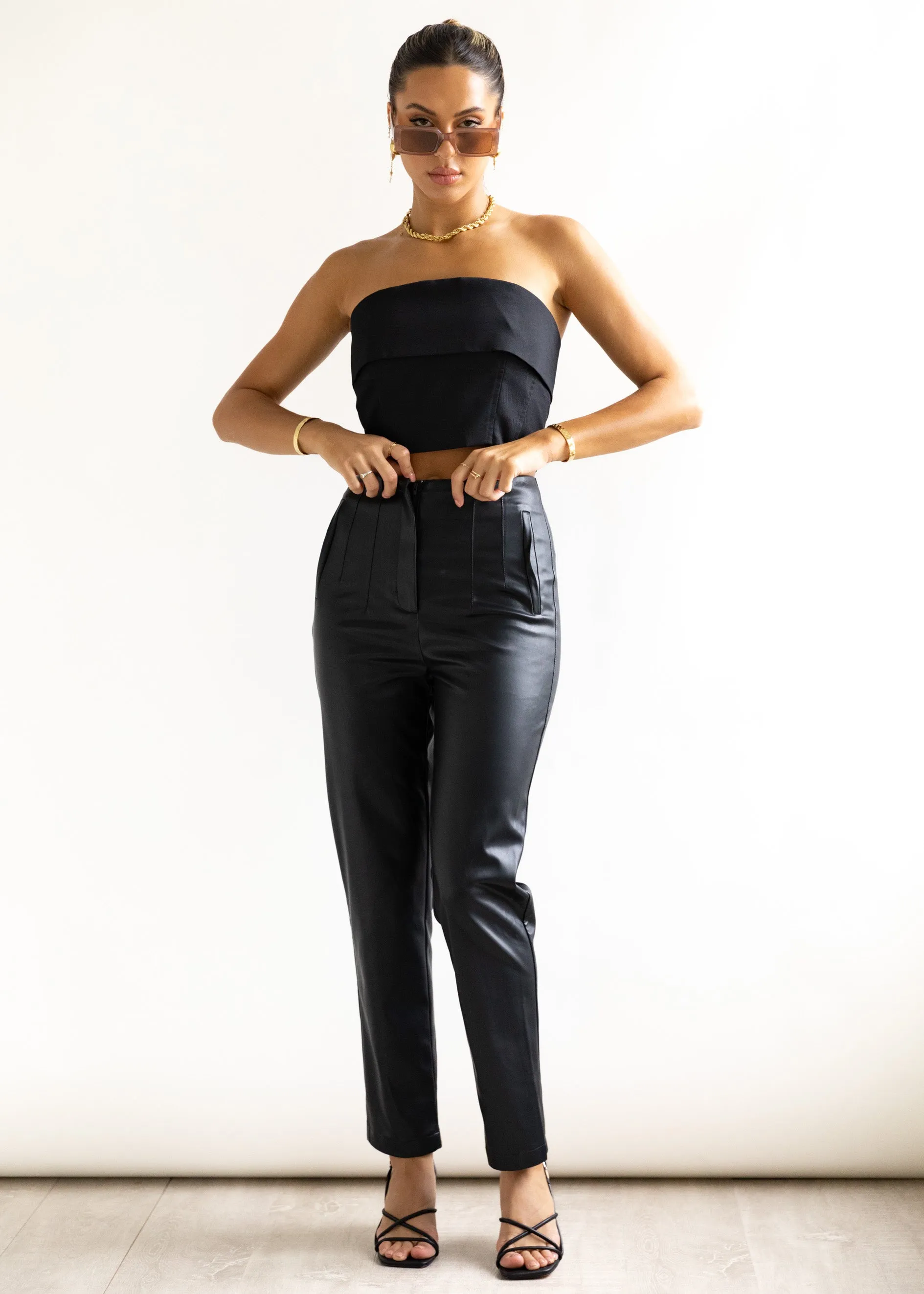 Jossy Strapless Crop - Black