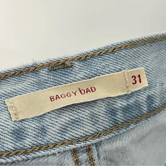 Levi’s 31x28 Baggy Dad Jeans in Light Sugar 0517 blue Midrise