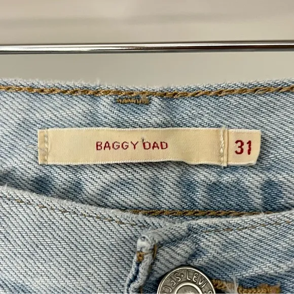 Levi’s 31x28 Baggy Dad Jeans in Light Sugar 0517 blue Midrise