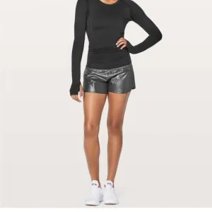 Lululemon Run Times Short II 4&quot;Luminosity Foil Print Black Silver sz 4