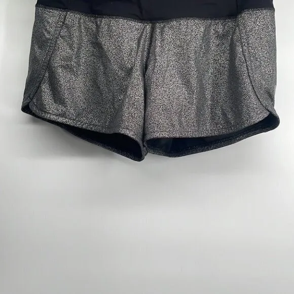 Lululemon Run Times Short II 4&quot;Luminosity Foil Print Black Silver sz 4
