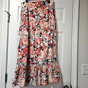 Luna Moon Maxi skirt size XL floral cottagcore,boho