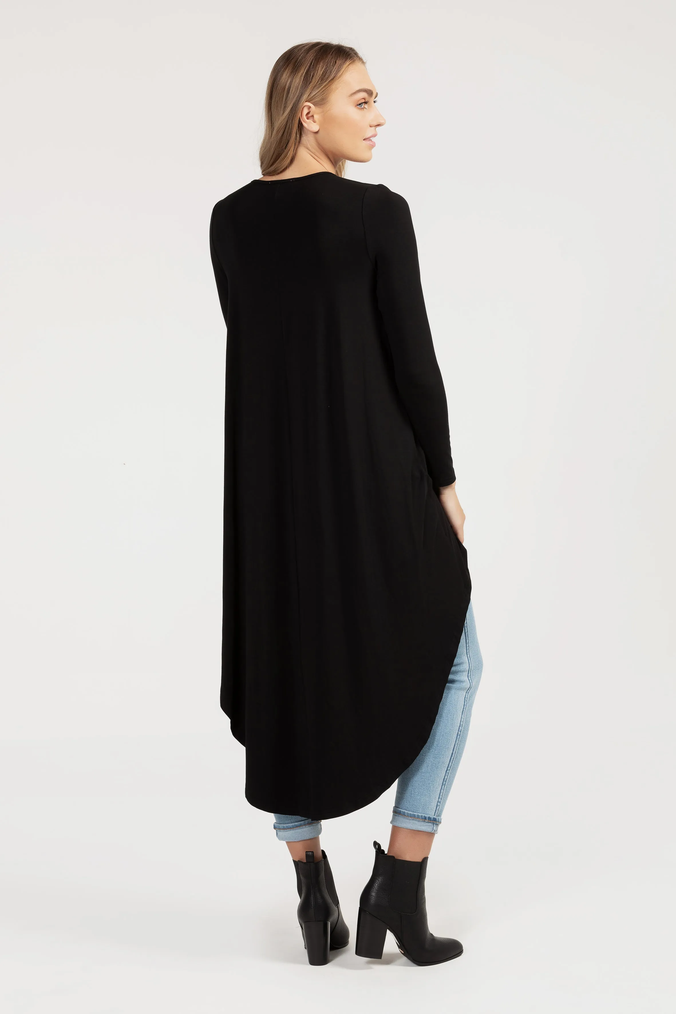 M014 Basemint Staple V-Neck Tunic Black