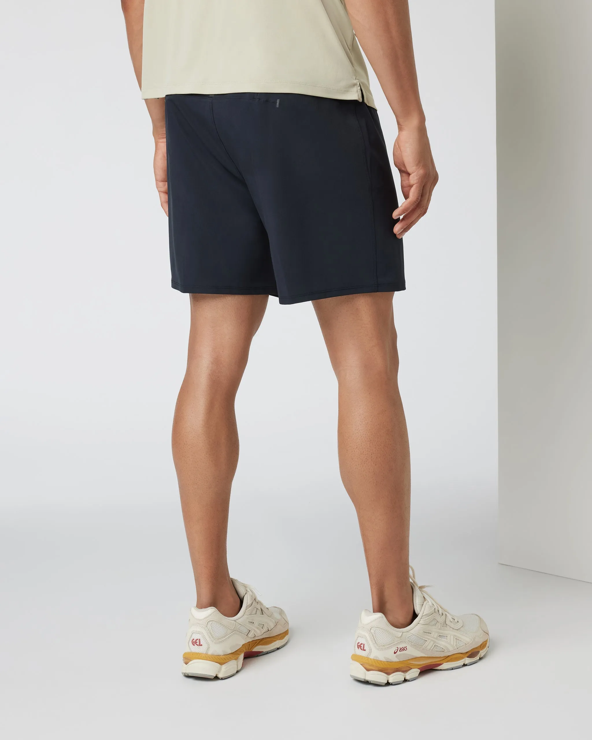 Men's Vuori Qualify Run Short Lined 6"