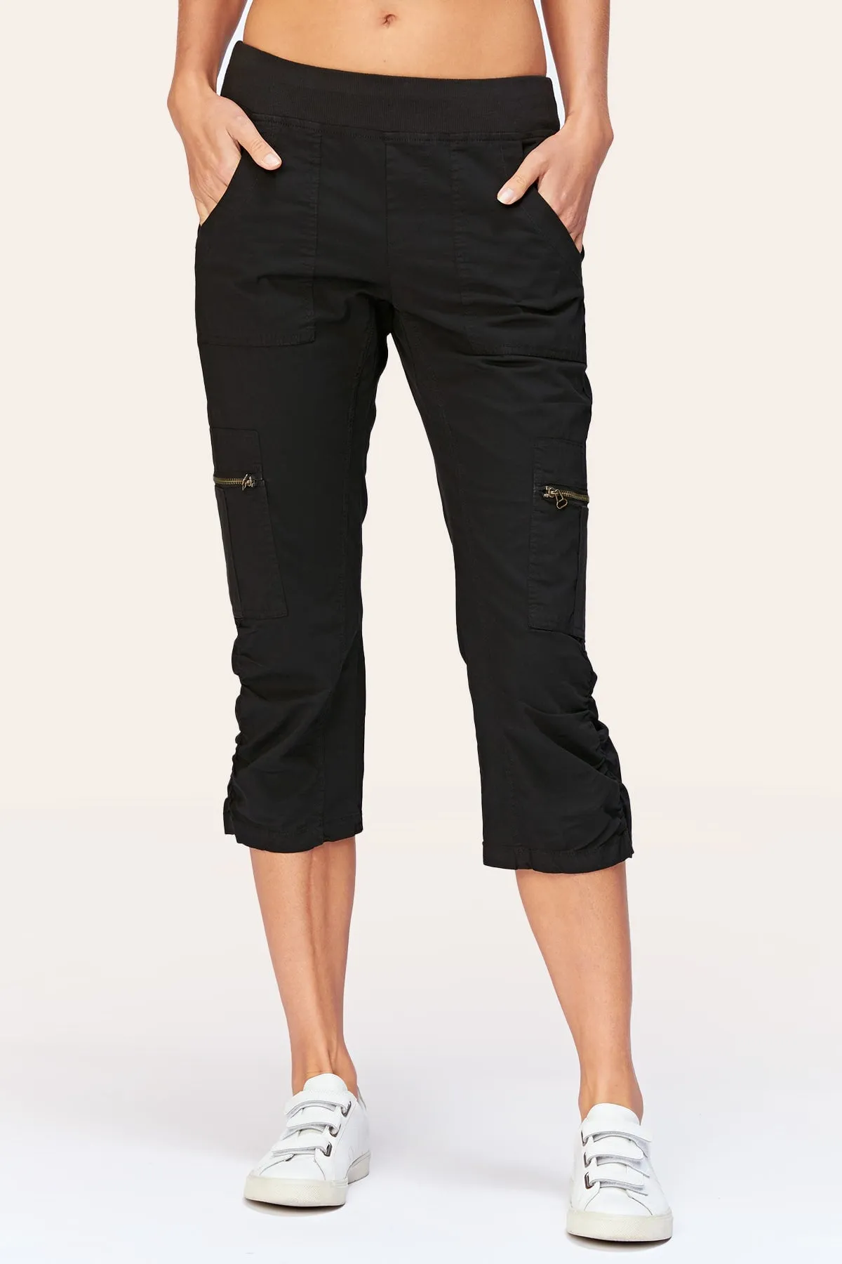 Nadia Crop