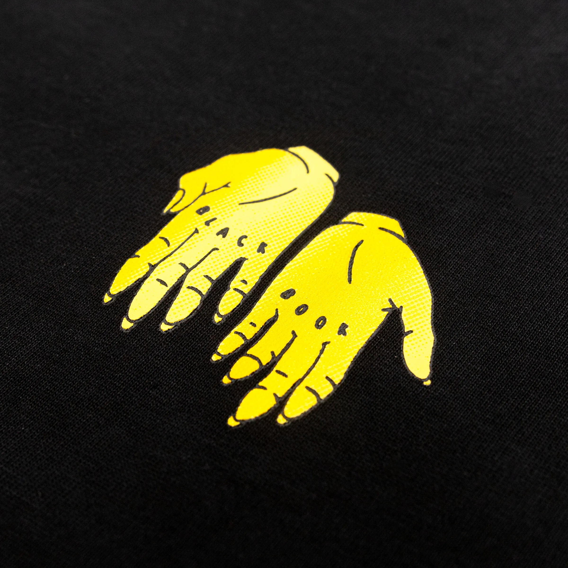 "PREMIUM" OVERSIZED HANDS TEE - GOLD/BLACK