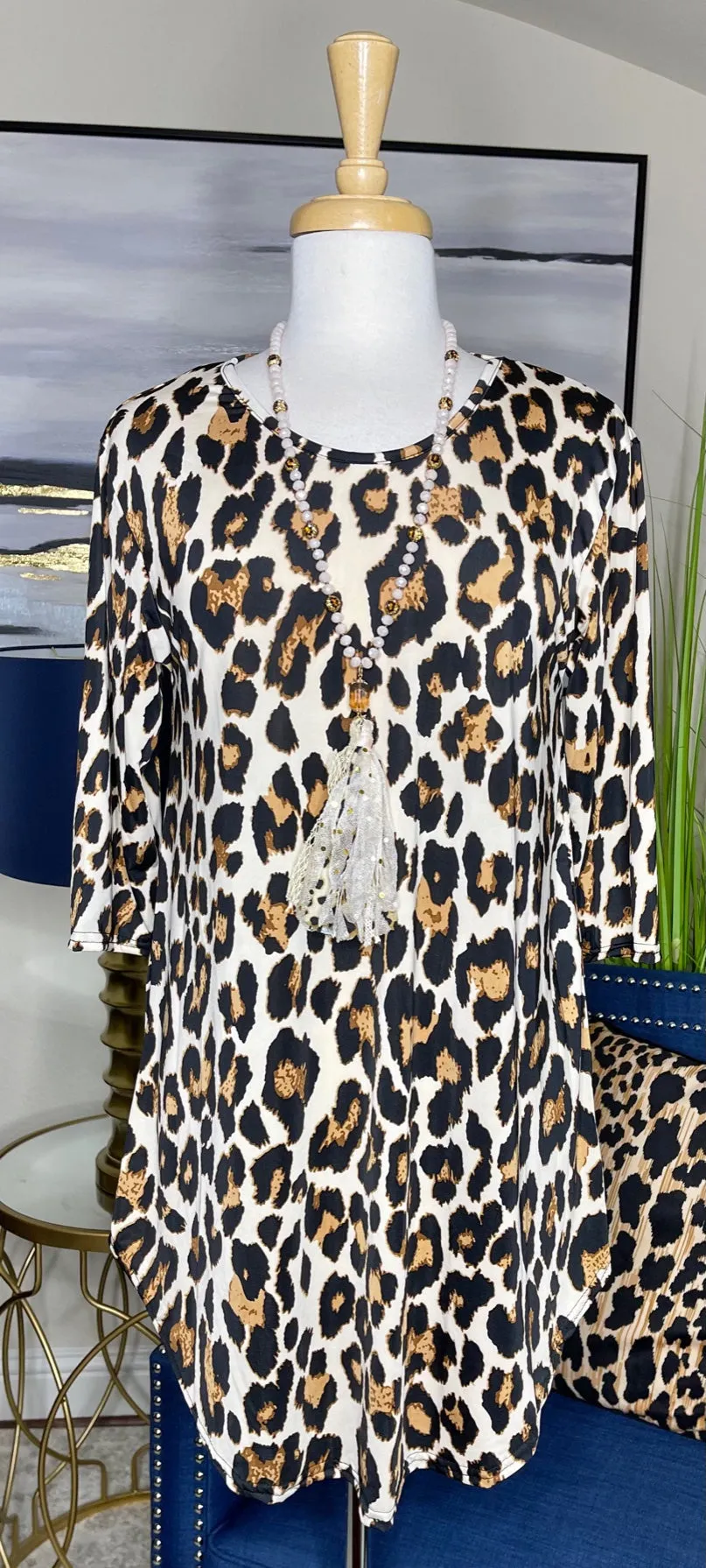 S-M-L : Cream Big Spot Leopard Scoop Tunic