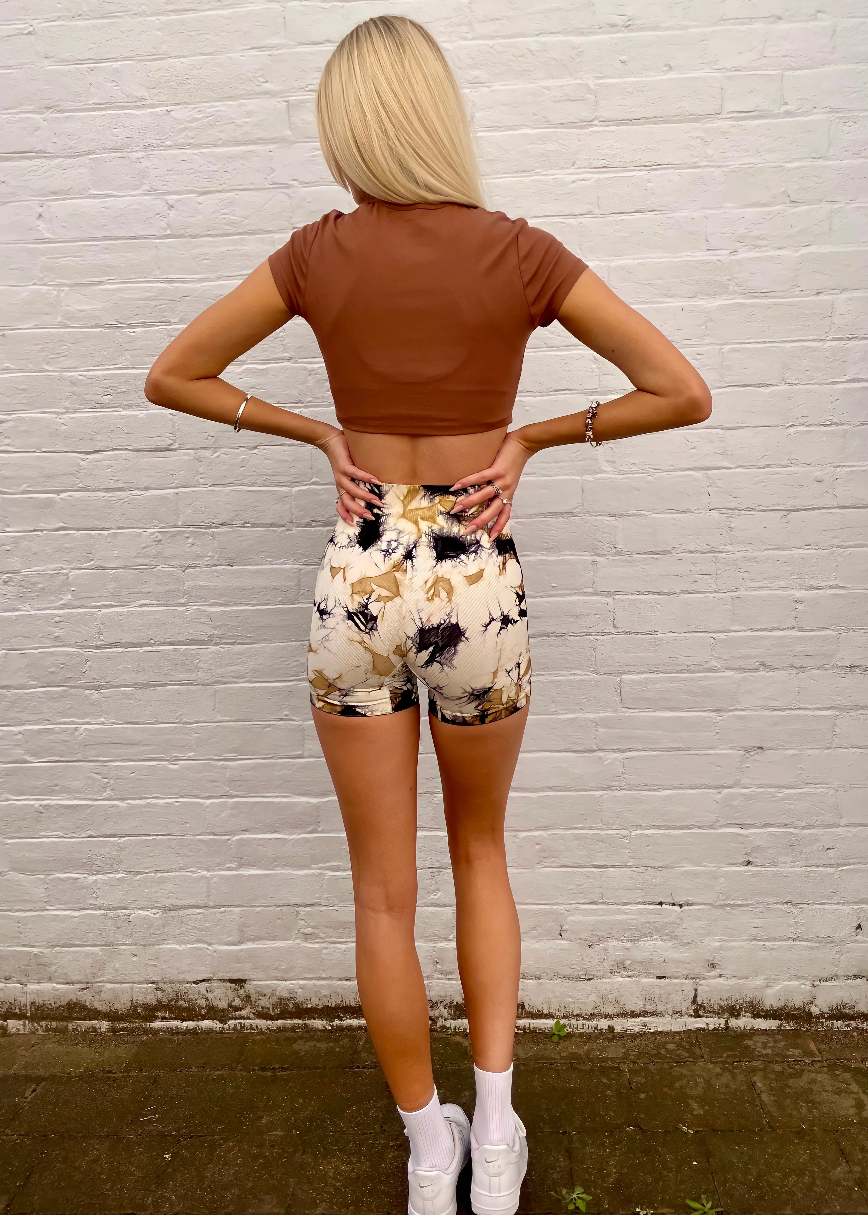 SWIFT MULTI TONE SHORTS in BLENDED BEIGE