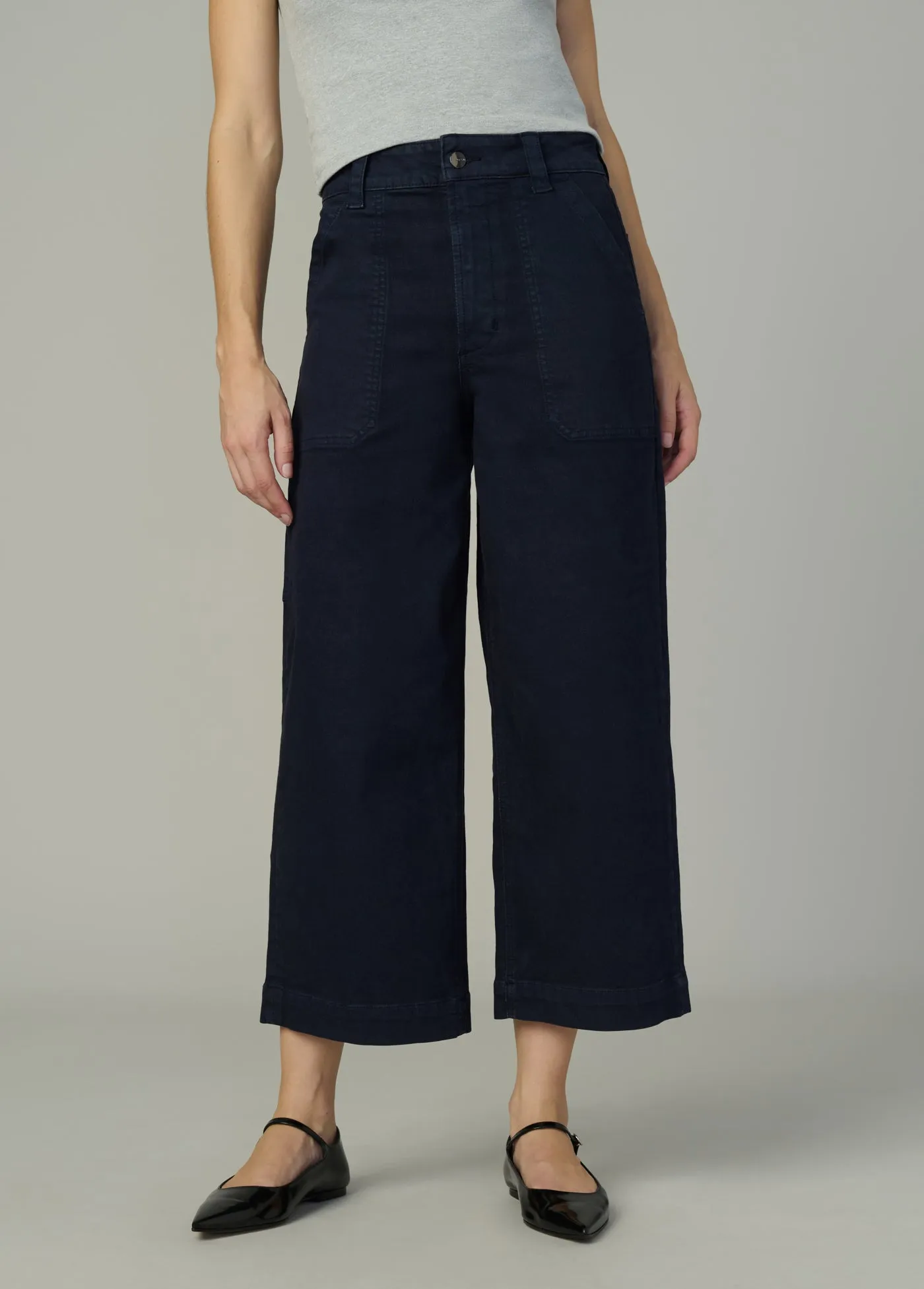 THE CHLOE UTILITY WIDE LEG CROP