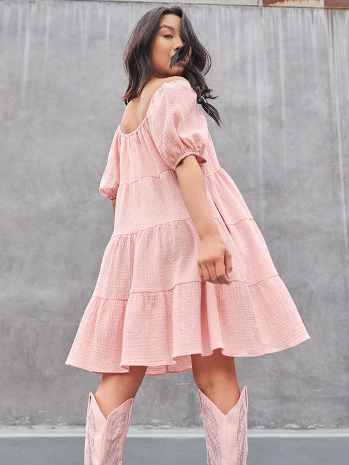 WOMEN'S SHORT SLEEVE TIERED POCKETS TUNIC MINI DRESS
