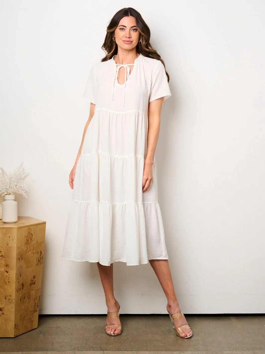 WOMEN'S SHORT SLEEVE V-NECK TIERED MIDI DRESS